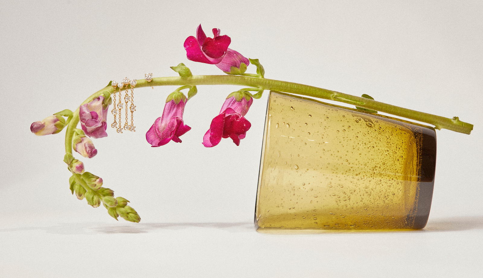 
					Slow Fashion: A HANAN MOSER Sustainable Promise
				